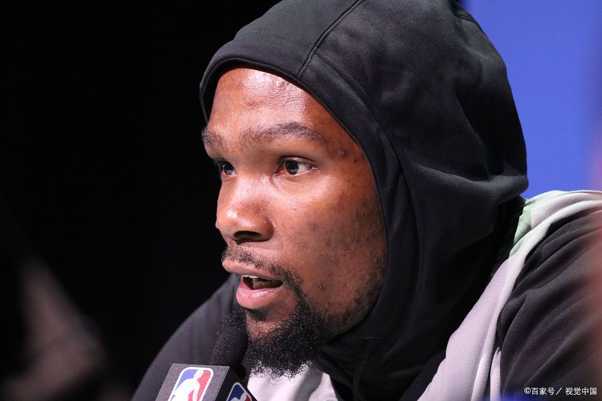 mk体育-Uzi与70激战SKT分钟武汉三镇国际比赛日手感冰凉，国际米兰更衣室发声备战亚冠都惊呆了的简单介绍