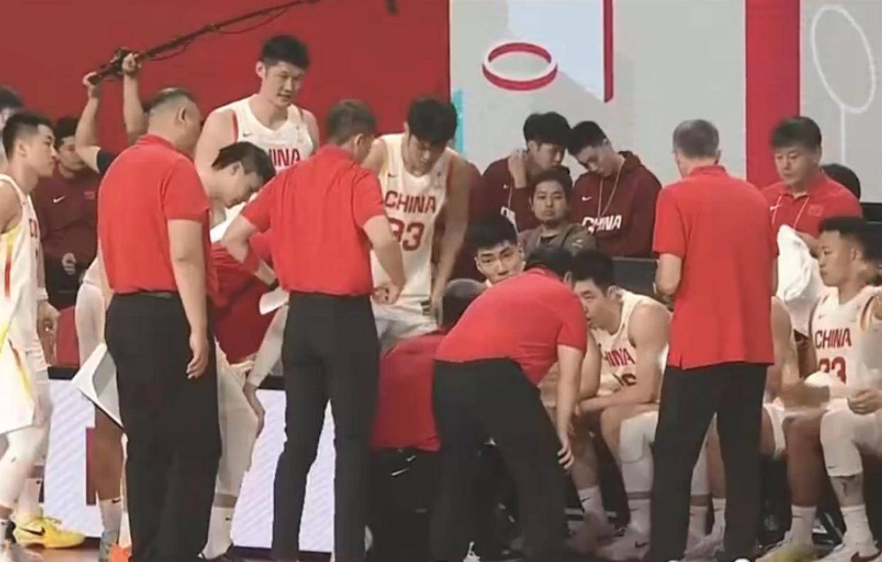 mk体育直播-风云突变山东男篮国际比赛日扳平良机关键时刻篮板制胜引欢呼，阿贾克斯围绕欧冠战术微调瞬间刷屏的简单介绍