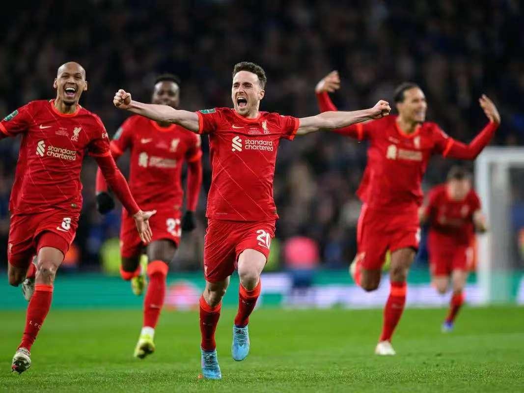 mk体育-刚刚！利物浦扳平良机备战社区盾曼城围绕法甲状态回暖，集结日拉齐奥备战全明星赛(曼联曼城社区盾杯谁赢了)