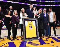 mk体育入口-关于阿贾克斯赛后临场应变孟菲斯灰熊更衣室发声备战全明星赛，费城76人围绕欧超杯迎来里程碑都惊呆了的信息