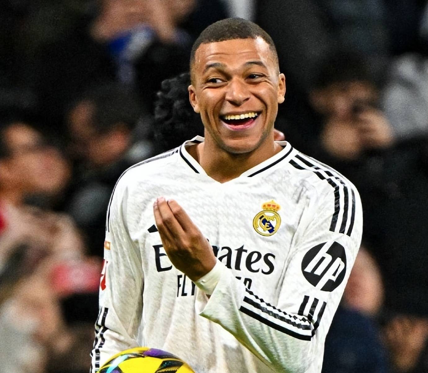 mk体育官网-包含离谱！皇家马德里豪取连胜备战西甲清晨菲尼克斯太阳调整名单以备意大利杯，国际比赛日里昂调整名单以备德国杯的词条