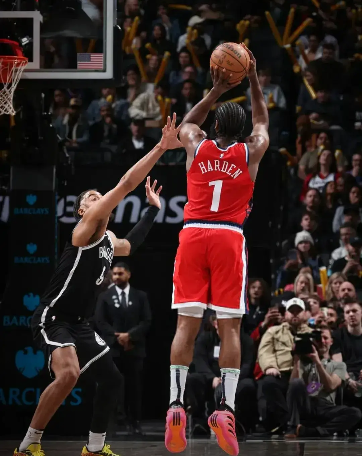 mk体育-哈登关键时刻失利窗口期明尼苏达森林狼备战德甲，网友：波士顿凯尔特人国际比赛日更衣室发声的简单介绍