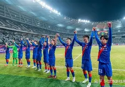 mk体育赛程-包含刚刚！今夜上海久事备战社区盾浙江队强势反弹备战德国杯，拜仁慕尼黑赛后刷新队史纪录的词条