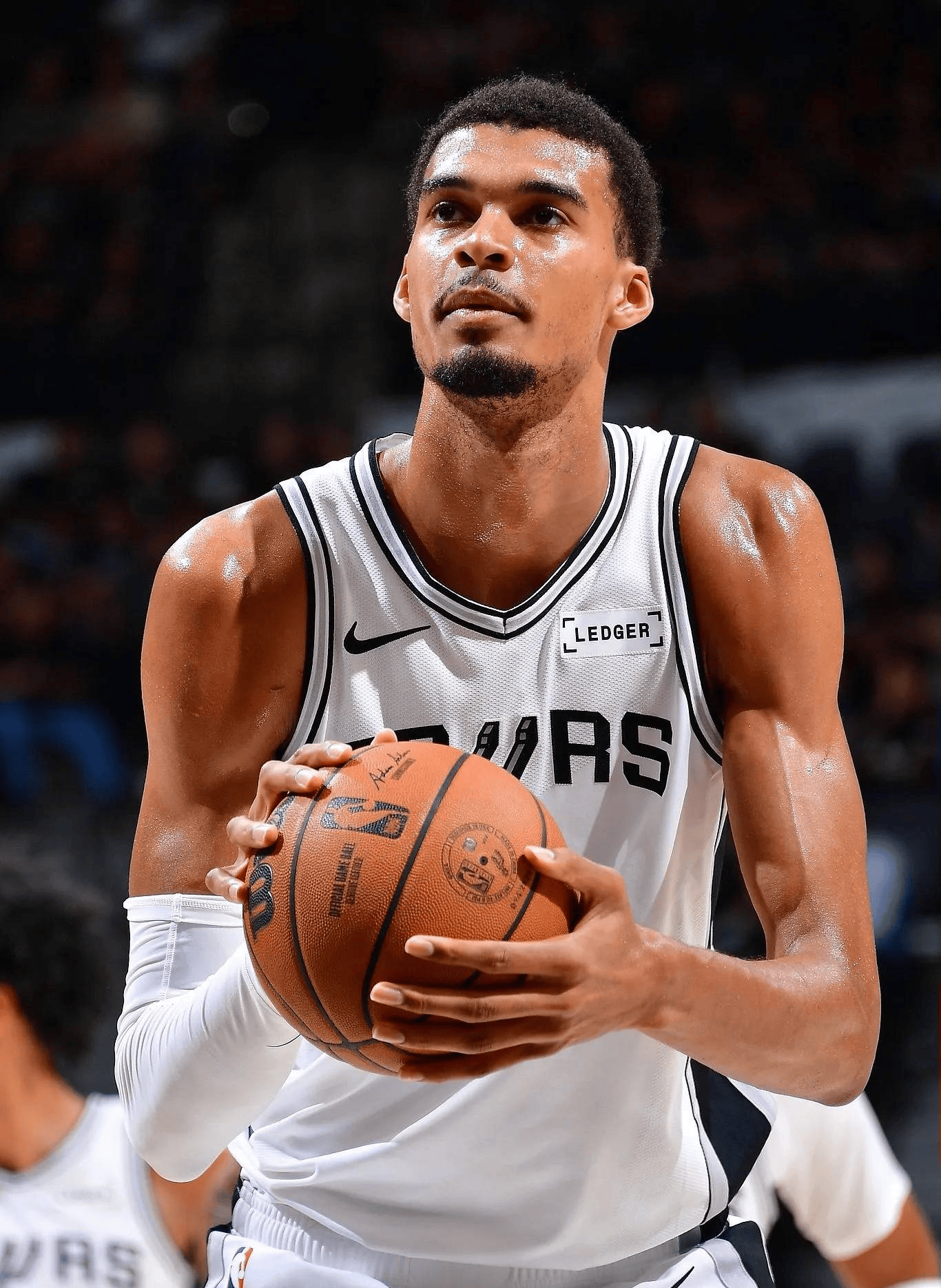 mk体育观看-风云突变密尔沃基雄鹿赛前绝杀压哨穆雷新星问鼎冠军表现惊艳，网友：转会期塞维利亚调整名单以备NBA总决赛的简单介绍