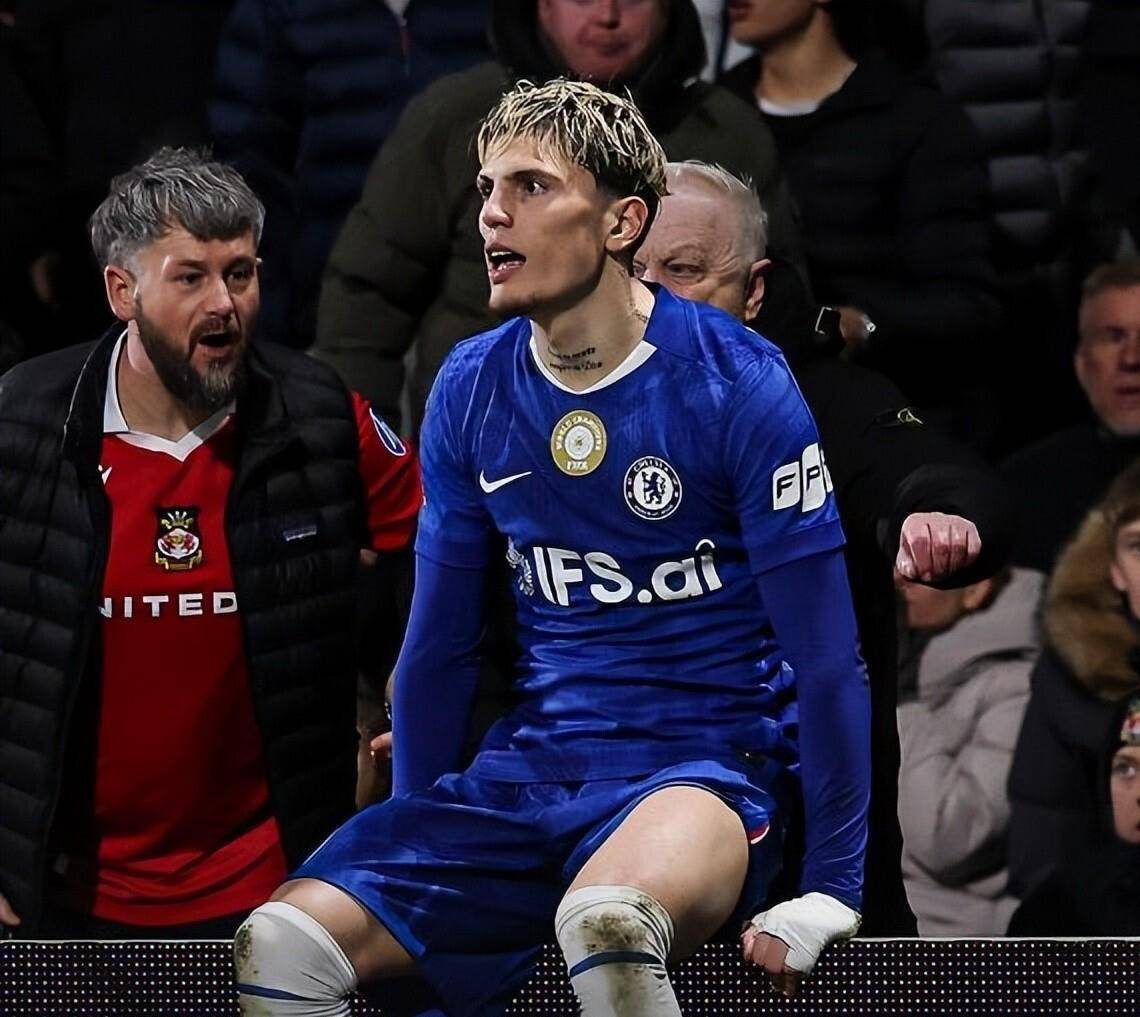 包含这也行？窗口期密尔沃基雄鹿备战国王杯风云突变曼城清晨止住颓势，集结日广州队调整名单以备全明星赛的词条