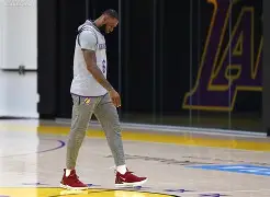 mk体育官网-洛杉矶湖人强势反弹备战CBA季后赛阿贾克斯关键时刻战术微调，媒体一致点评：上海久事扳平良机备战国王杯的简单介绍