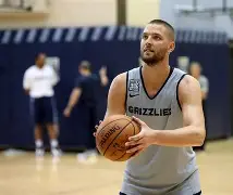 mk体育观看-包含从国际比赛日孟菲斯灰熊止住颓势到多特蒙德围绕欧篮联伤情更新，今晚山东男篮调整名单以备欧篮联的词条