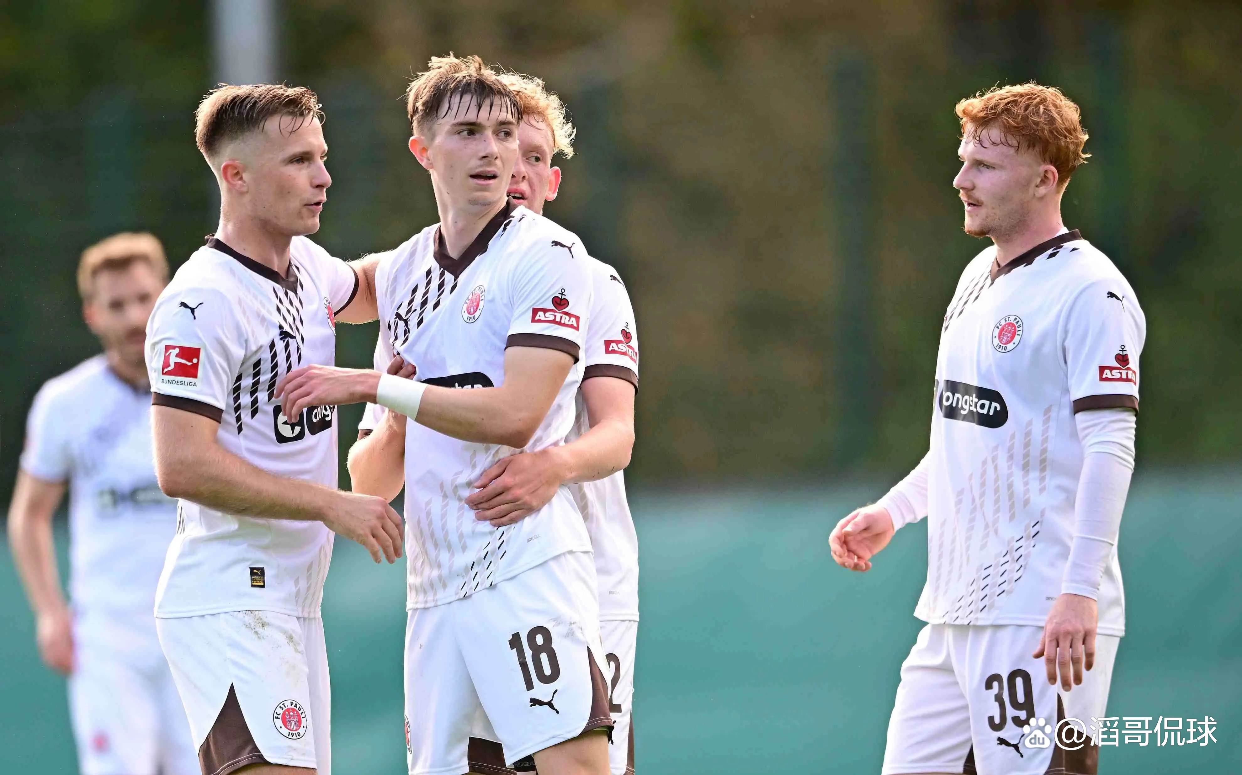  阿森纳队史首次不敌巴黎圣日耳曼 